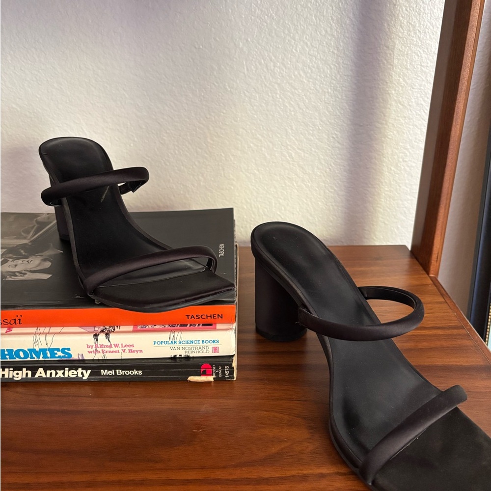 Urban Outfitters Black Two-Strap Block Heel Mule